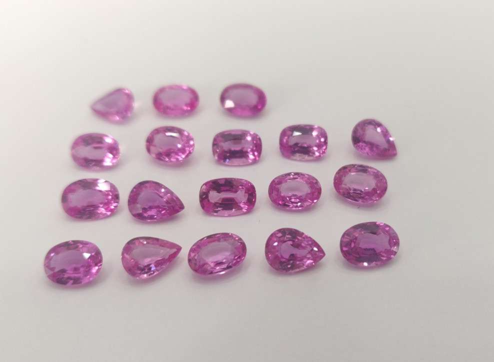 Pink Sapphire 1 carats
