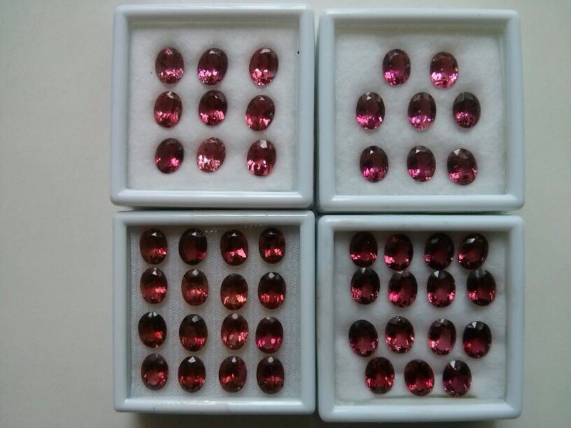 Tourmaline pink calibrated stones