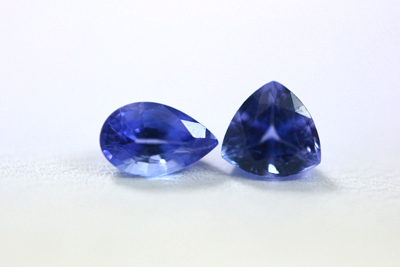 Blue sapphire Pear And trillion