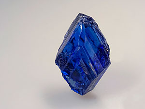 tanzanite_114.67cts-crystal
