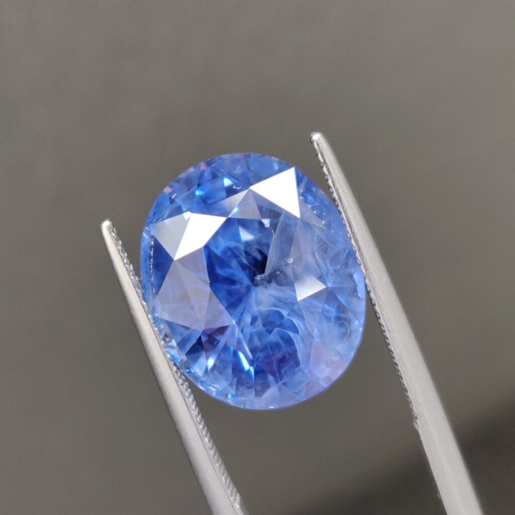Ceylon blue sapphire gemstones online from Navneet Gems