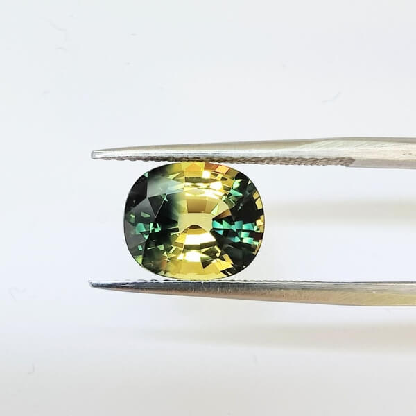Colour zoning is characteristic of Australian sapphires.