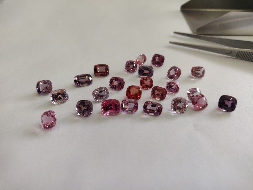 Famous Collection of Spinel